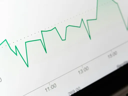 Churn signals and health scores